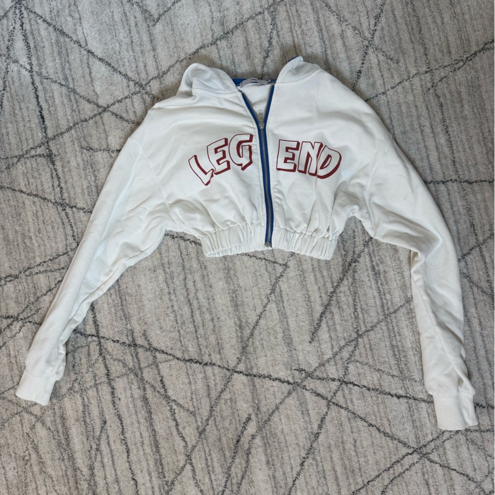 Adika White Cropped Hoodie with Zipper